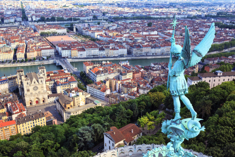 Stationnement temporaire pour un déménagement à Lyon