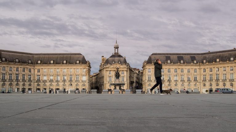 Anticiper son stationnement de déménagement à Bordeaux