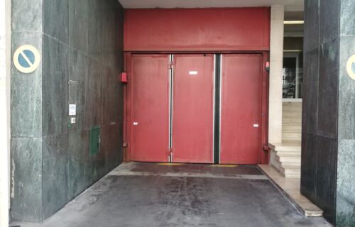 Location courte durée box parking garage 75015 Paris