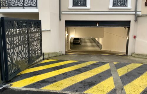 PARKINGS EN SOUS-SOL SÉCURISÉ À CINQ MINUTES DE LA GARE HOUILLES CARRIÈRES