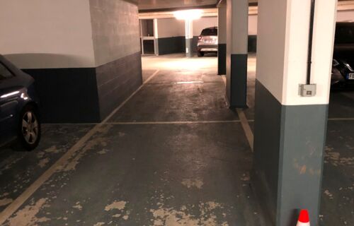 Parking Av Emile Zola