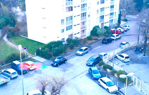 Location 2 parking Toulon impasse des genévriers (83)