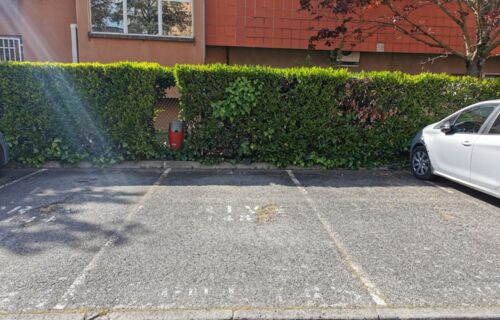 Parking aérien dans résidence sécurisée à Croix de Pierre  n°2