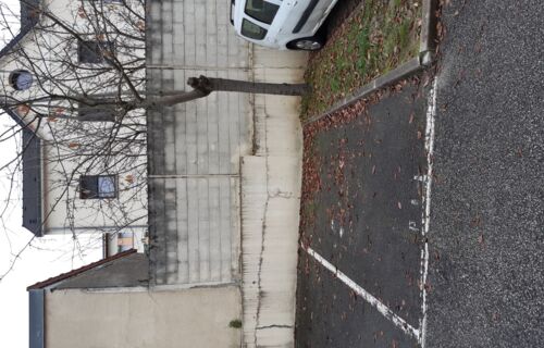 Parking proche du RER B Croix de Berny à Antony