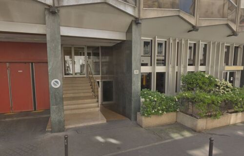 Place de parking couvert pour moto. 15eme proche tour Eiffel