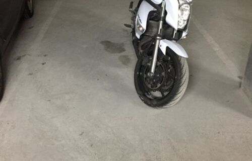 Parking à côté du cinéma de Domont