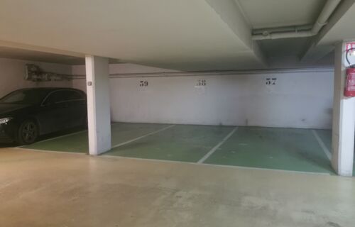 Parking près de la Défense à Courbevoie