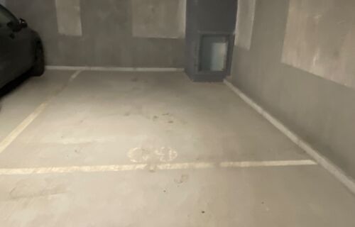 1 Parkings à louer à Clichy 92