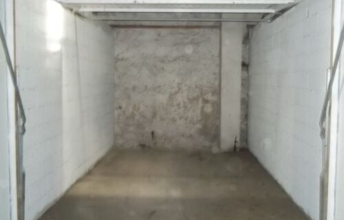 À louer plusieurs garages fermés