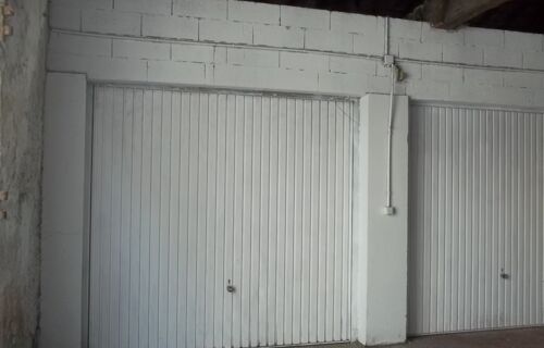 À louer plusieurs garages fermés