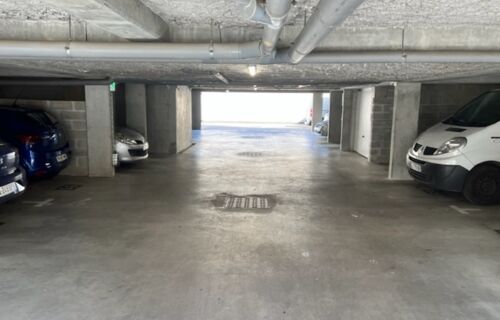 Parking près de la rocade sortie 5