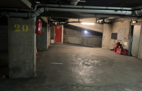Parking / garage Paris 13, rue Ponscarme (m.Olympiades) 90 €