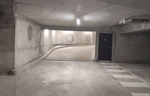 Place de parking en sous-sol