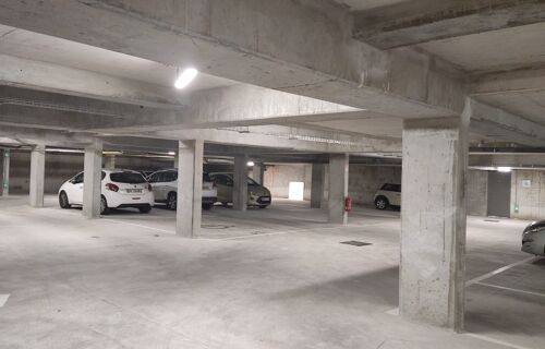 Place de parking en sous-sol