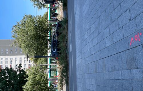 Parking en face du terminus du tram 2