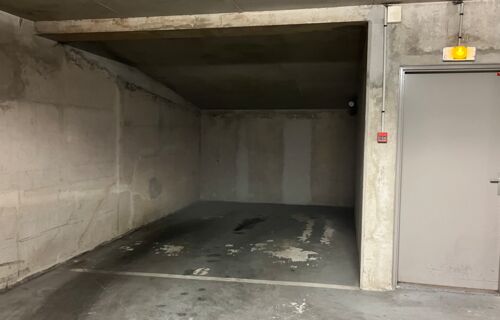Parking immeuble privatif près de la gare de Puteaux