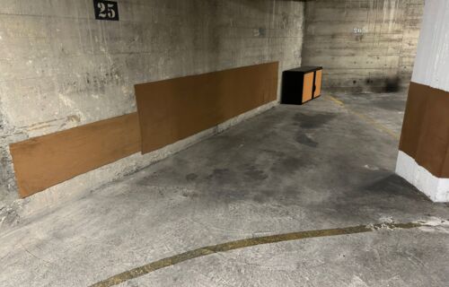 Parking couvert pour moto / scooter  sécurisé 47 rue de vouillé 75015 Paris