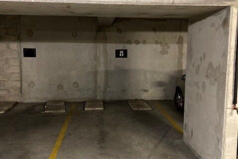 Parking sécurisé à Asnières-sur-Seine (proche métro L13)