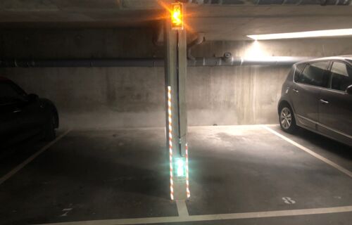 Parking prés de la francilienne est centre commercial Pontault Combault