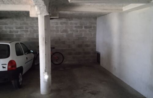 Parking proche tram Stalingrad