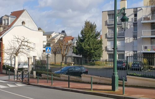 Location Parking sécurisé avec 'plip"