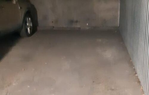 Parking 24 rue du soleil 75020