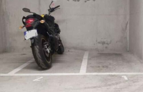 Place de parking moto en sous sol