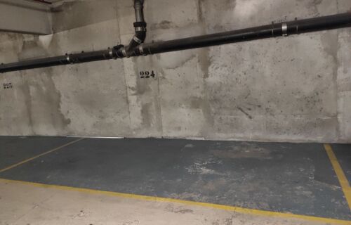 Location parking moto scooter Paris 11eme
