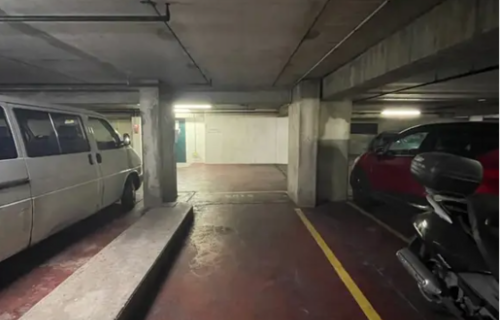 Place de parking Paris 13ème metro Olympiades - 11m²