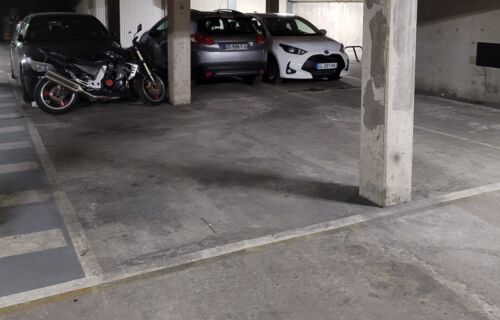 Parking proche métro Menilmontant Paris 11