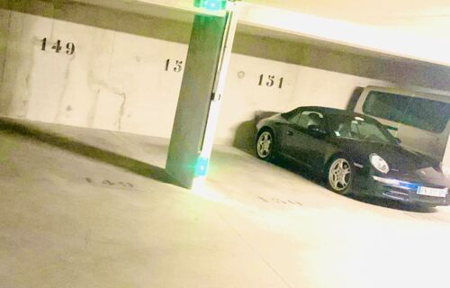 Plusieurs places de Parking securisés et au sous sols
