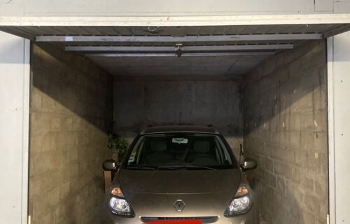 Parking Box (RDC - Accès facile) 75020