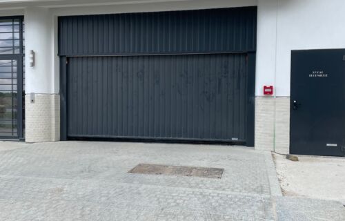 Place de parking proche Disney et gare RER Val d'Europe
