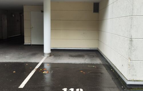 Parking arrêt St Maur, La Madeleine