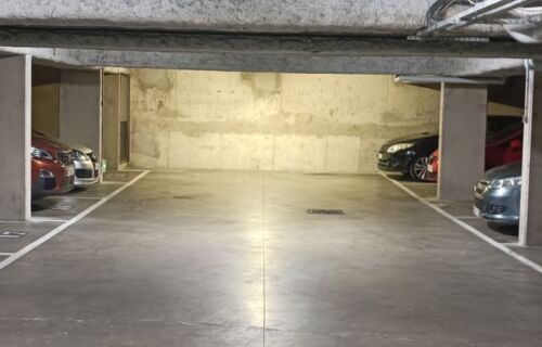 Parking au pied du stade de France