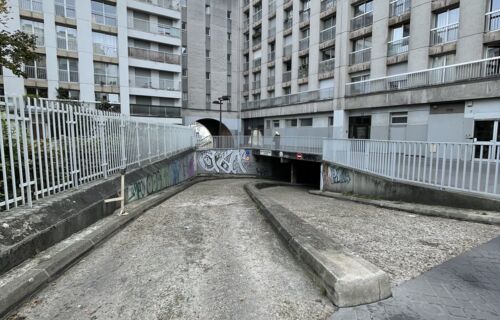 A LOUER PLACE de PARKING 2 ROUES. 75010