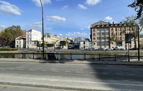 A LOUER PLACE de PARKING 2 ROUES. 75010