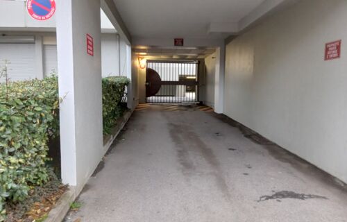 location parking proche centre saint martal limoges
