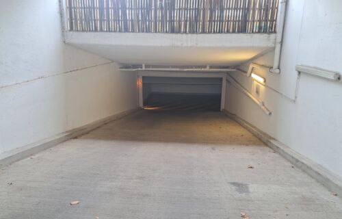 Place de Parking Courbevoie - En face de l'espace Carpeaux