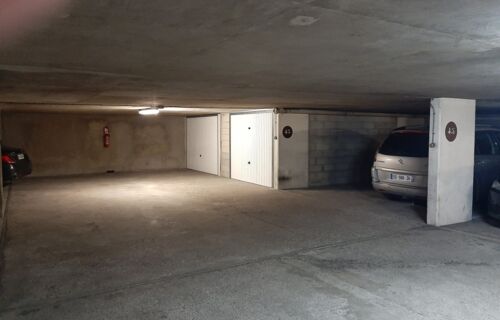 Emplacement de parking au 22 rue des graviers 92200 Neuilly sur Seine