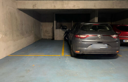 Place parking privé
