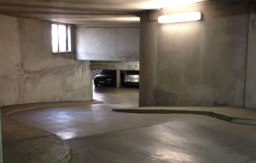 Parking gare CERGY-PREFECTURE