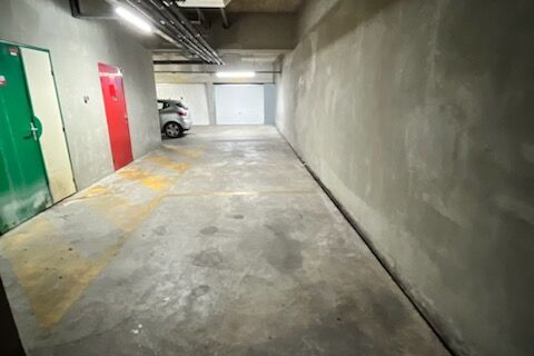 Double Places parking 3mn gare de Rueil-Malmaison