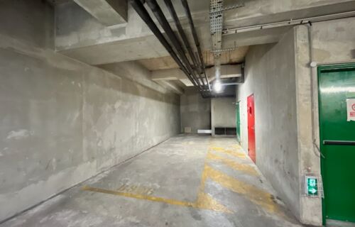Double Places parking 3mn gare de Rueil-Malmaison