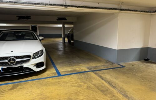 Parking proche metro Dupleix/champs de mars - Facile d'accès, propre éclairé, sous-sol