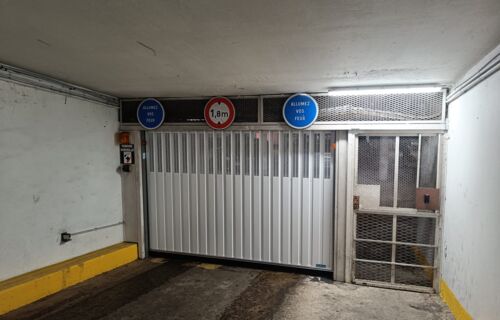 Location Parking sécurisé maitres-chiens Saint Cloud