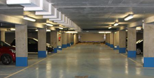 Place de parking -sous sol sécurisé - portail télécommandé