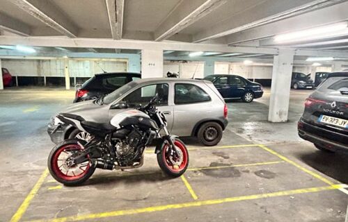 Location d'une place de parking à Glacière pour 2 roues dans une résidence privative