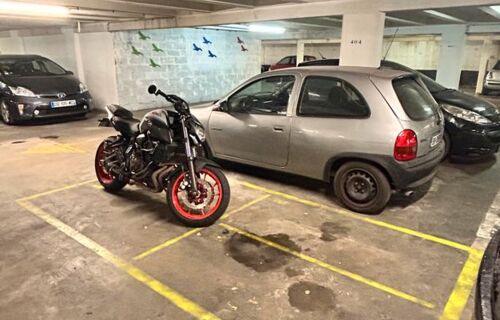 Location d'une place de parking à Glacière pour 2 roues dans une résidence privative