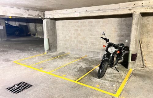 Place Parking moto/scooter Paris 12e